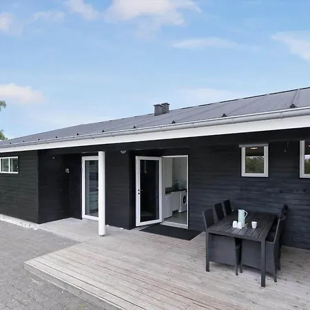8905-allingabro-rodklovervej-1 Holiday home *